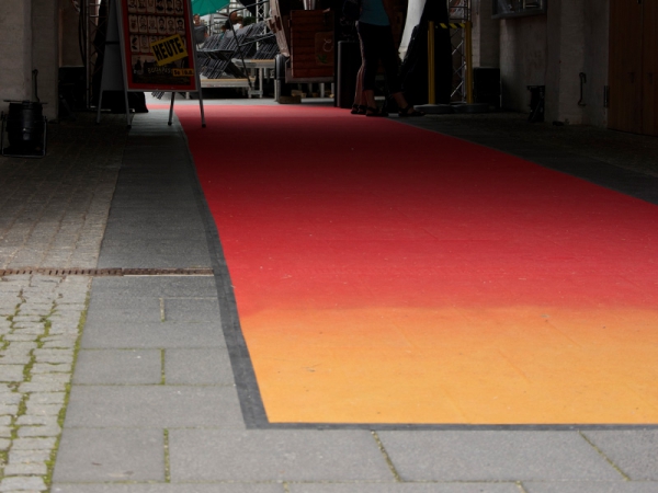 Messeteppich Farben verbleichen bei starker Sonneneinstrahlung im Outdoor-Bereic